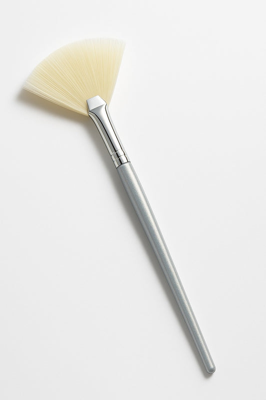 Professional Pink Fan Makeup Brush for Highlighter & Dusting