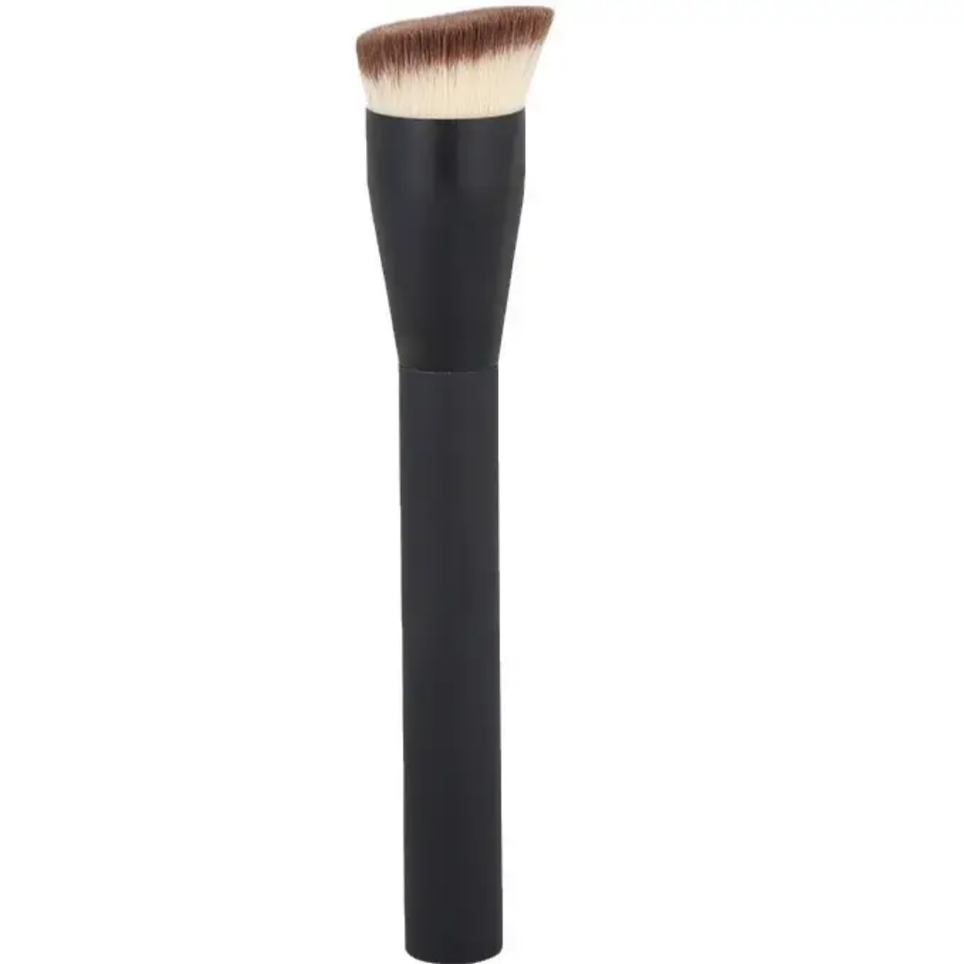 Flawless Coverage Angled Foundation Brush