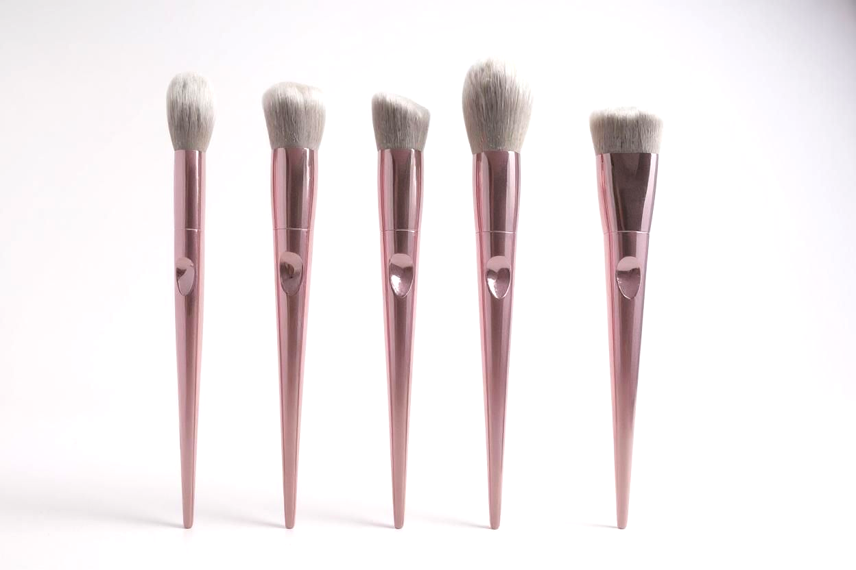 Flawless Application: Rose Gold Makeup Brush Set